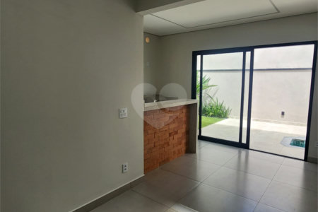 Casa à venda com 3 suítes no condomínio Terras de São Francisco, Vinhedo - SP