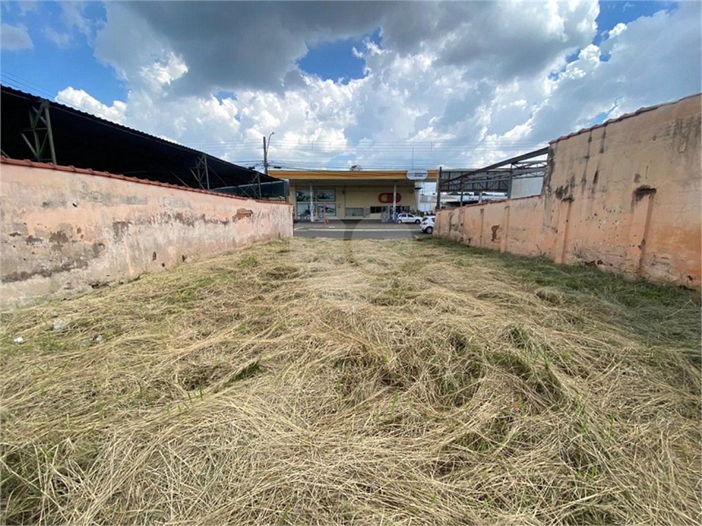 Terreno na Avenida São Carlos