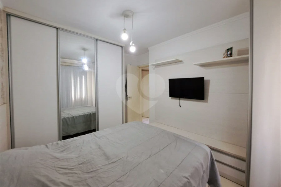 Apartamento com 02 quartos MOBILIADO com varanda e lazer !