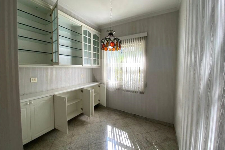 Casa Térrea à venda com 4 quartos, sendo 2 suítes, em Jardim Floresta, São Paulo, SP