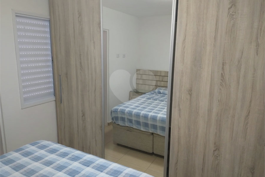 Casa à venda com 2 quartos, sendo 1 suíte, no condomínio Residencial Karen, São Paulo - SP