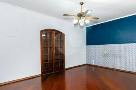 Sobrado à venda com 3 quartos, sendo 1 suíte,  em Vila Gustavo, São Paulo, SP