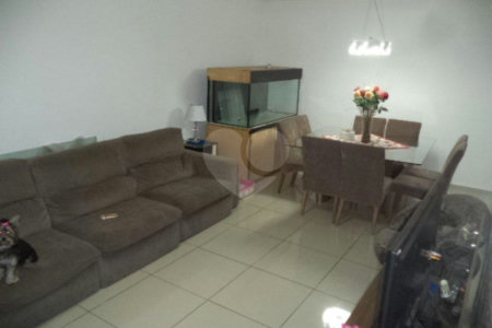 Casa de Vila à venda com 3 suítes em Santana, São Paulo, SP