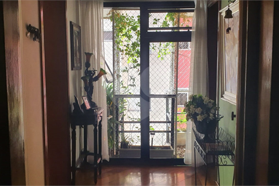 Apartamento à venda com 4 quartos, sendo 3 suítes,  em Perdizes, São Paulo, SP