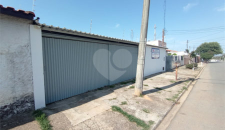 Casa à venda com 3 quartos em Vila Oliveira, Itapetininga, SP