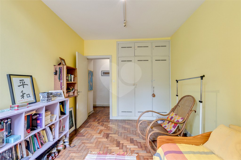 Casa Térrea à venda ou para alugar com 5 quartos, sendo 2 suítes,  em Jardim Prudência, São Paulo, SP
