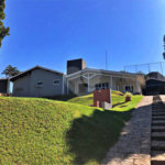 Casa à venda com 4 quartos, sendo 2 suítes, no condomínio Estância Marambaia, Vinhedo - SP