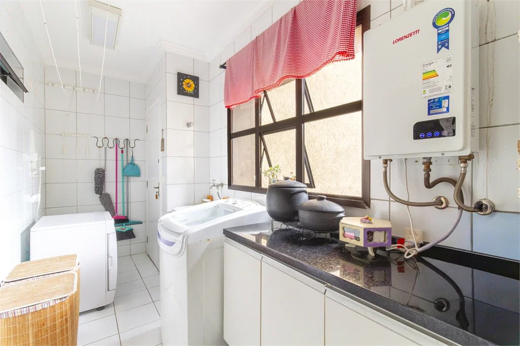 Apartamento à venda com 4 quartos, sendo 3 suítes, em Jardim Monte Kemel, São Paulo, SP