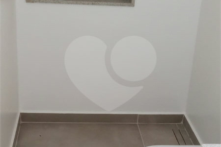 Casa à venda com 4 suítes no condomínio Estância Marambaia, Vinhedo - SP