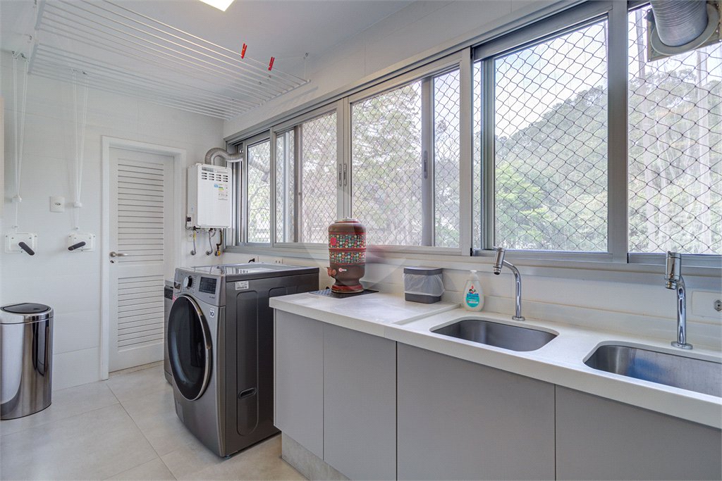 Apartamento à venda com 4 quartos, sendo 1 suíte, em Alto da Boa Vista, São Paulo, SP