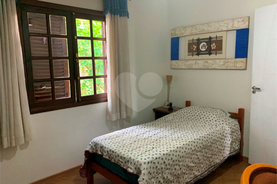 Sobrado à venda com 3 quartos, sendo 1 suíte, em Tremembé, São Paulo, SP