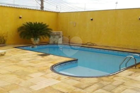 Casa à venda com 4 quartos, sendo 1 suíte, em Wanel Ville, Sorocaba, SP