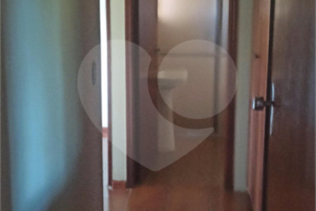 Chácara à venda com 5 quartos, sendo 3 suítes, em Parque Residencial Atibaia, Atibaia, SP