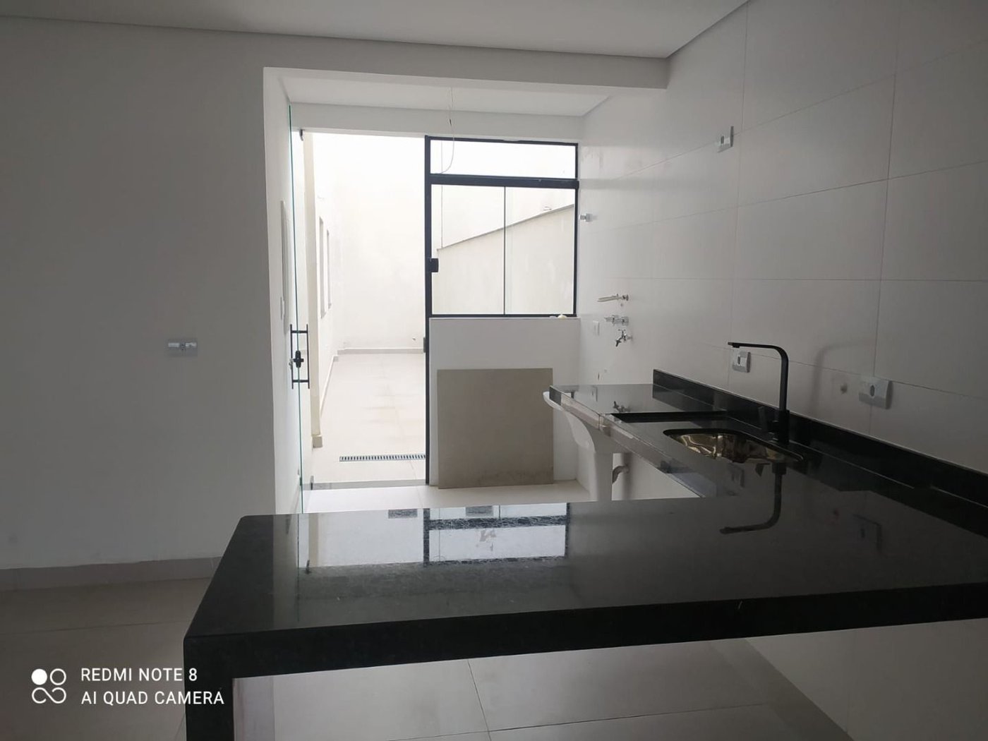 Casa com 3 dormitórios à venda, 92 m² por R$ 798.000,00 - Estuário - Santos/SP