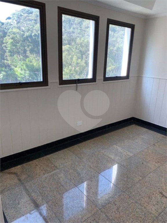Apartamento à venda com 3 suítes em Vila Suzana, São Paulo, SP