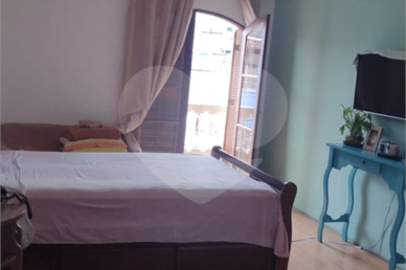 Sobrado à venda com 3 quartos, sendo 1 suíte, em Jardim da Mamãe, Guarulhos, SP