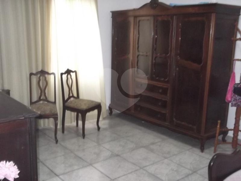 Casa Térrea à venda com 3 quartos em Vila Brasilina, São Paulo, SP