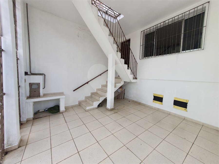 Sobrado à venda ou para alugar com 2 quartos em Vila Marieta, São Paulo, SP