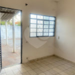 Casa à venda com 2 quartos em Jardim Pinheiros (vila Xavier), Araraquara, SP
