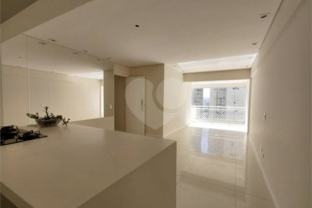 Apartamento à venda com 3 quartos, sendo 1 suíte, em Vila Romana, São Paulo, SP