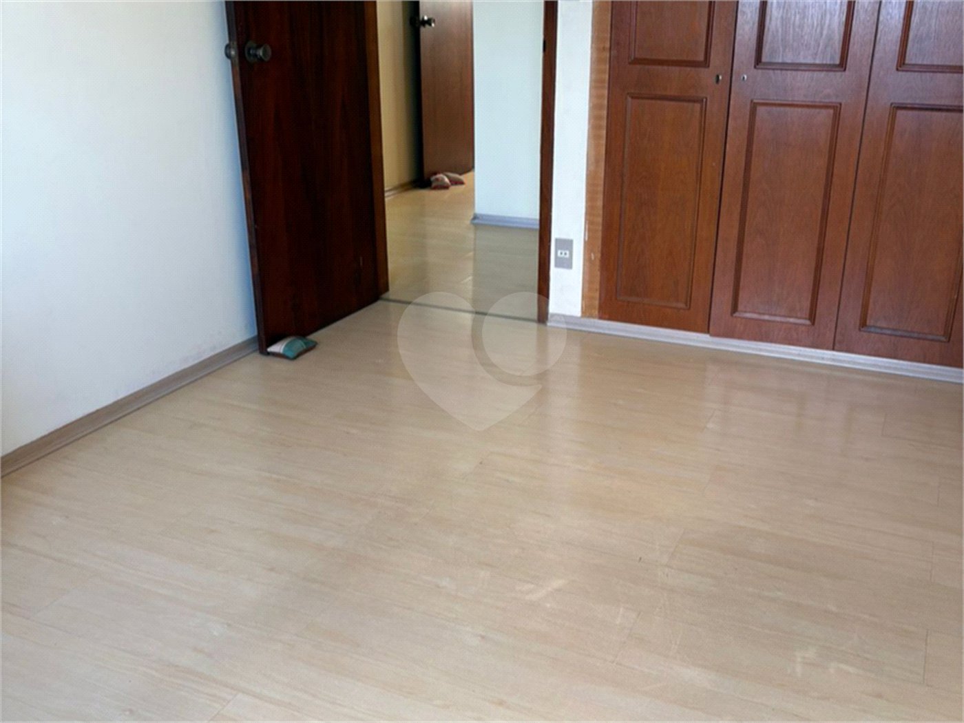 Apartamento à venda com 3 quartos, sendo 1 suíte,  no Centro, Sorocaba, SP