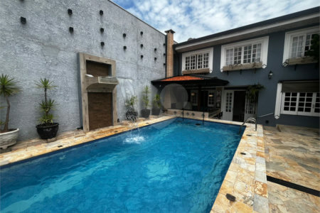 Casa à venda com 6 quartos, sendo 3 suítes, no Centro, Itapetininga, SP