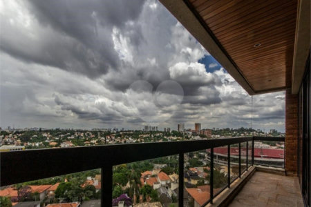 Cobertura à venda com 4 suítes em Vila Sônia, São Paulo, SP