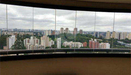 Apartamento à venda com 4 suítes em Vila Andrade, São Paulo, SP