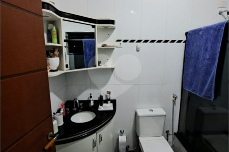 Sobrado à venda com 4 quartos, sendo 2 suítes, em Vila José Bonifácio, Araraquara, SP