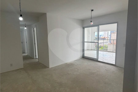Apartamento à venda com 3 quartos, sendo 1 suíte, em Jardim da Glória, São Paulo, SP