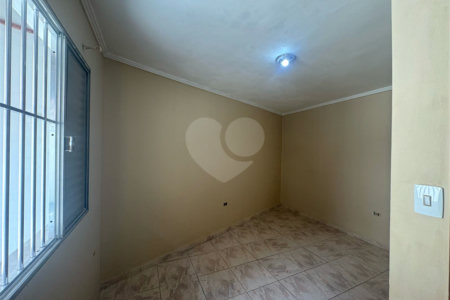 Casa à venda com 4 quartos, sendo 2 suítes, em Jardim Bela Vista, Guarulhos, SP