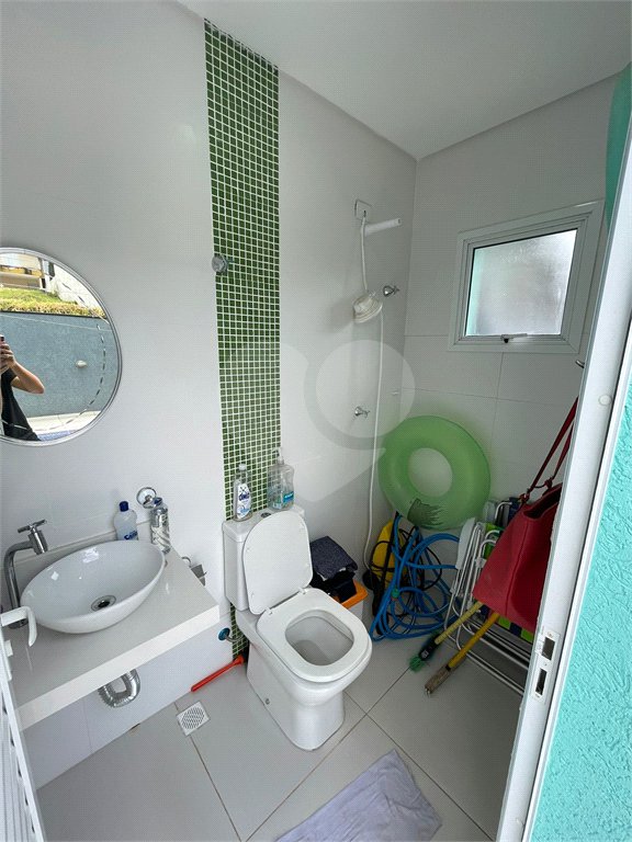 Casa à venda com 1 quarto, sendo 3 suítes, no condomínio Aruã Brisas I, Mogi das Cruzes - SP