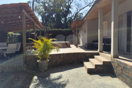 Casa à venda com 3 quartos, sendo 1 suíte, no condomínio Caconde, São Bernardo do Campo - SP