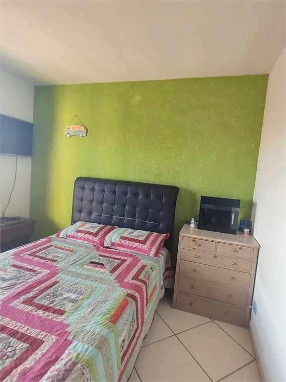 Sobrado à venda com 2 quartos, sendo 1 suíte, em Jardim Vale das Virtudes, São Paulo, SP