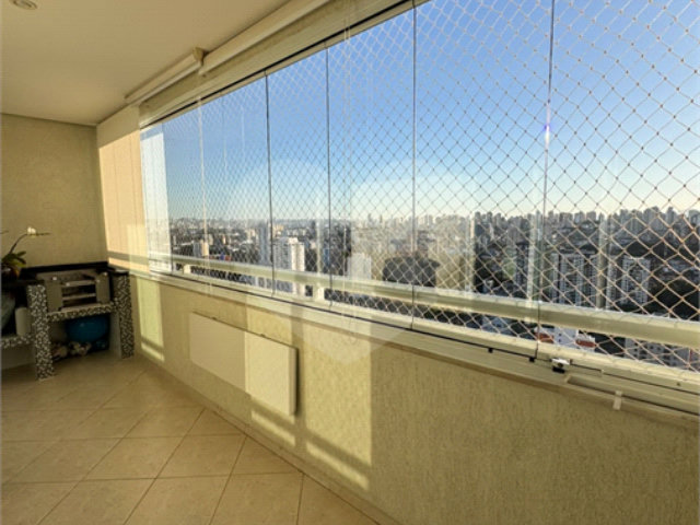 Apartamento à venda com 3 quartos, sendo 1 suíte,  em Vila Guilherme, São Paulo, SP