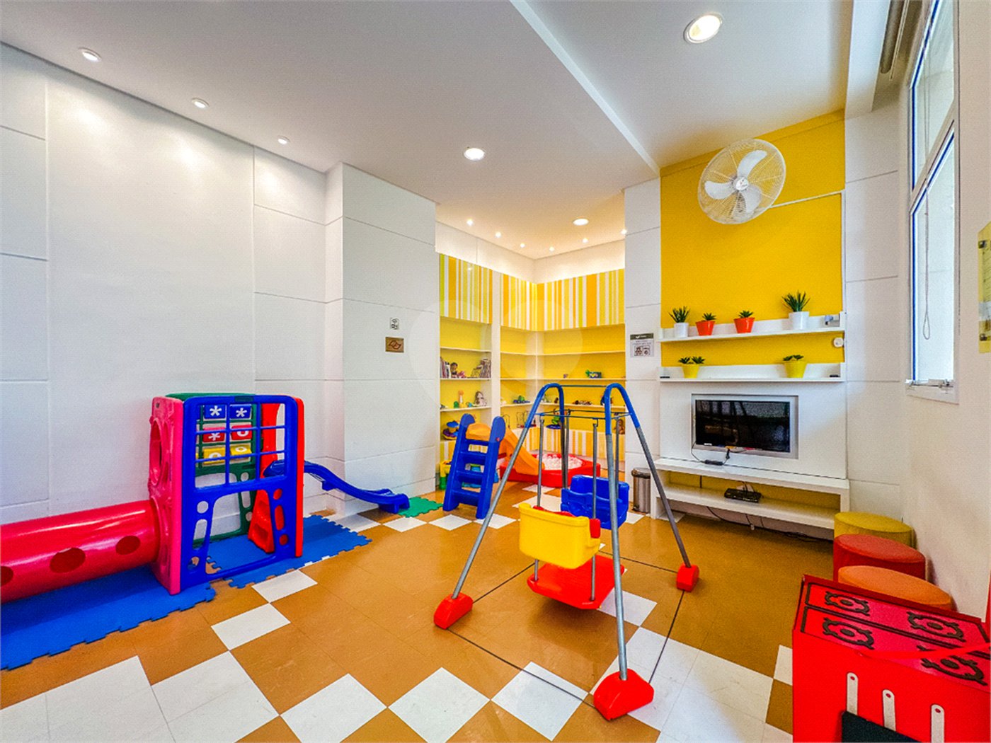 Apartamento à venda com 3 quartos, sendo 2 suítes,  em Tatuapé, São Paulo, SP