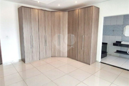 Casa à venda com 3 quartos, sendo 1 suíte, em Jardim dos Pássaros, Sorocaba, SP