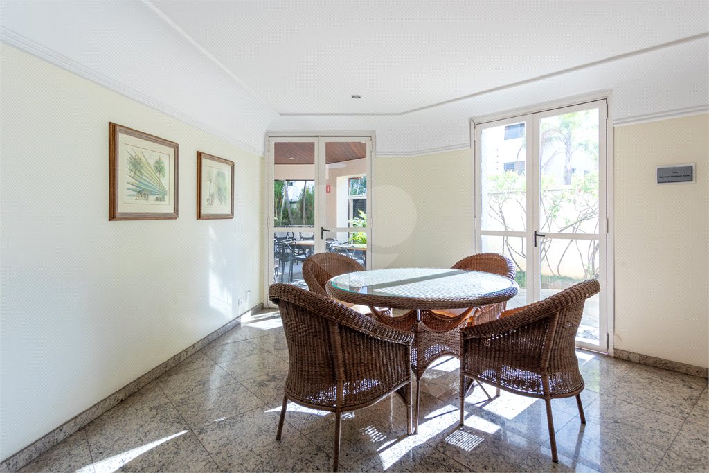 Apartamento à venda com 4 quartos, sendo 2 suítes, em Brooklin, São Paulo, SP