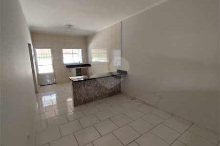 Casa à venda com 2 quartos em Cambuí, Itapetininga, SP
