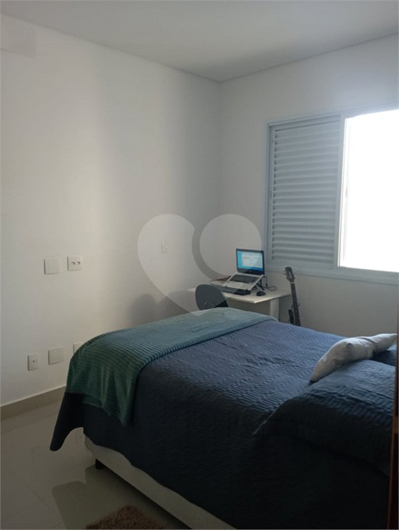 Casa à venda com 3 quartos, sendo 1 suíte, no condomínio Campos do Conde I, Paulínia - SP