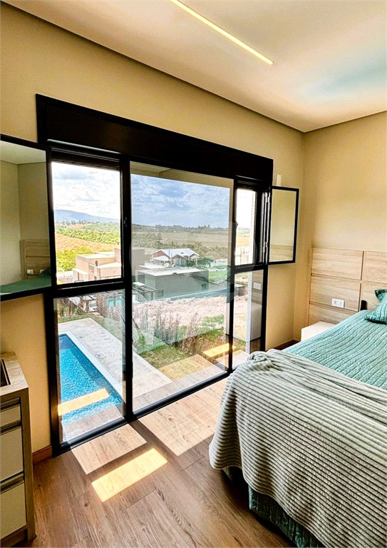 Casa à venda com 4 suítes no condomínio Village Ipanema, Araçoiaba da Serra - SP
