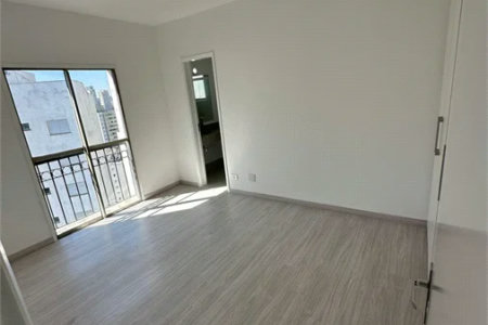 Apartamento à venda com 3 quartos, sendo 2 suítes, em Jardim Ampliação, São Paulo, SP