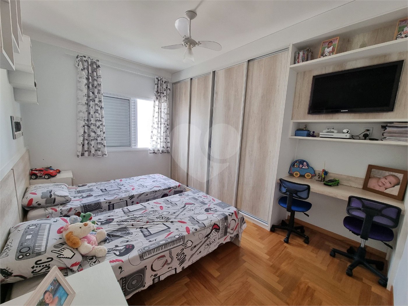 Casa à venda com 3 suítes no condomínio Horto Florestal I, Sorocaba - SP