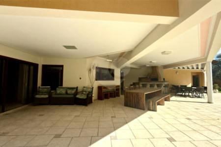 Casa à venda com 4 suítes no condomínio Parque Village Castelo, Itu - SP