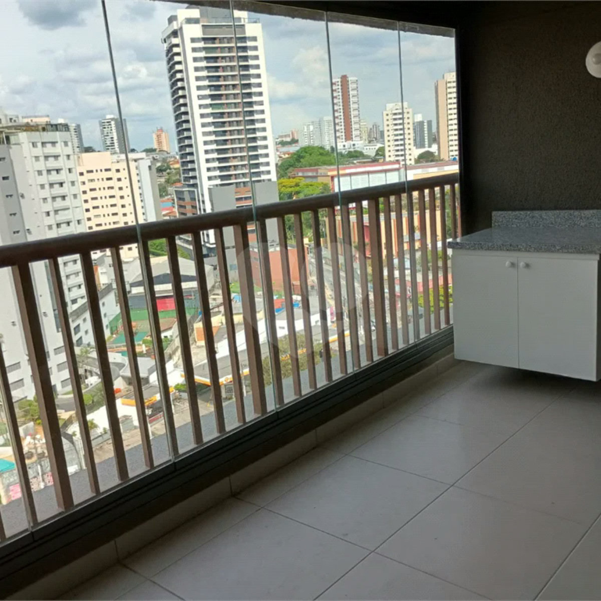 Apartamento para alugar com 2 quartos, sendo 1 suíte, em Jardim Prudência, São Paulo, SP