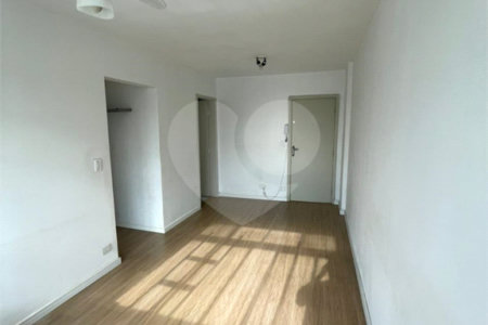 Apartamento à venda com 1 quarto em Cambuci, São Paulo, SP