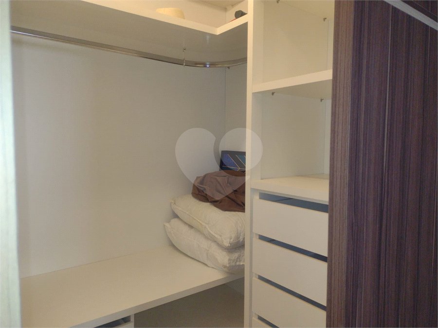 Apartamento á venda no Condomínio Edifício Murano