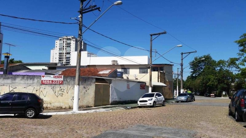 Casa à venda com 4 quartos em Campo Grande, São Paulo, SP