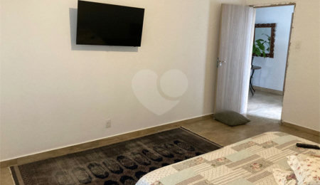 Sobrado à venda com 5 quartos, sendo 1 suíte,  em Ipiranga, São Paulo, SP