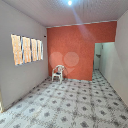Casa à venda com 3 quartos em Jardim Itália, Itapetininga, SP